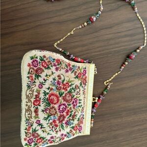 Vintage Floral Embroidered Women's Bag